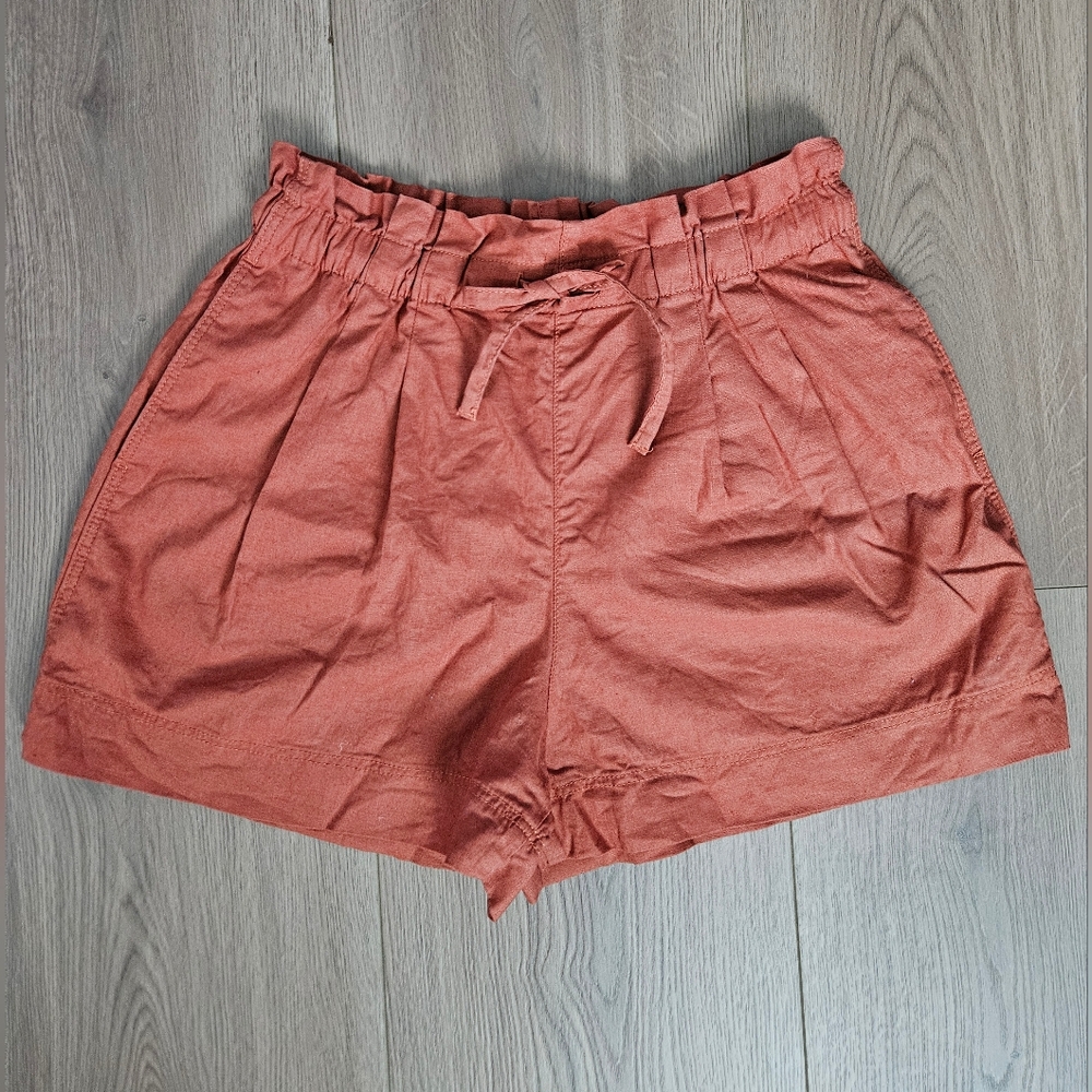 Uniqlo Paperbag High Waist Shorts